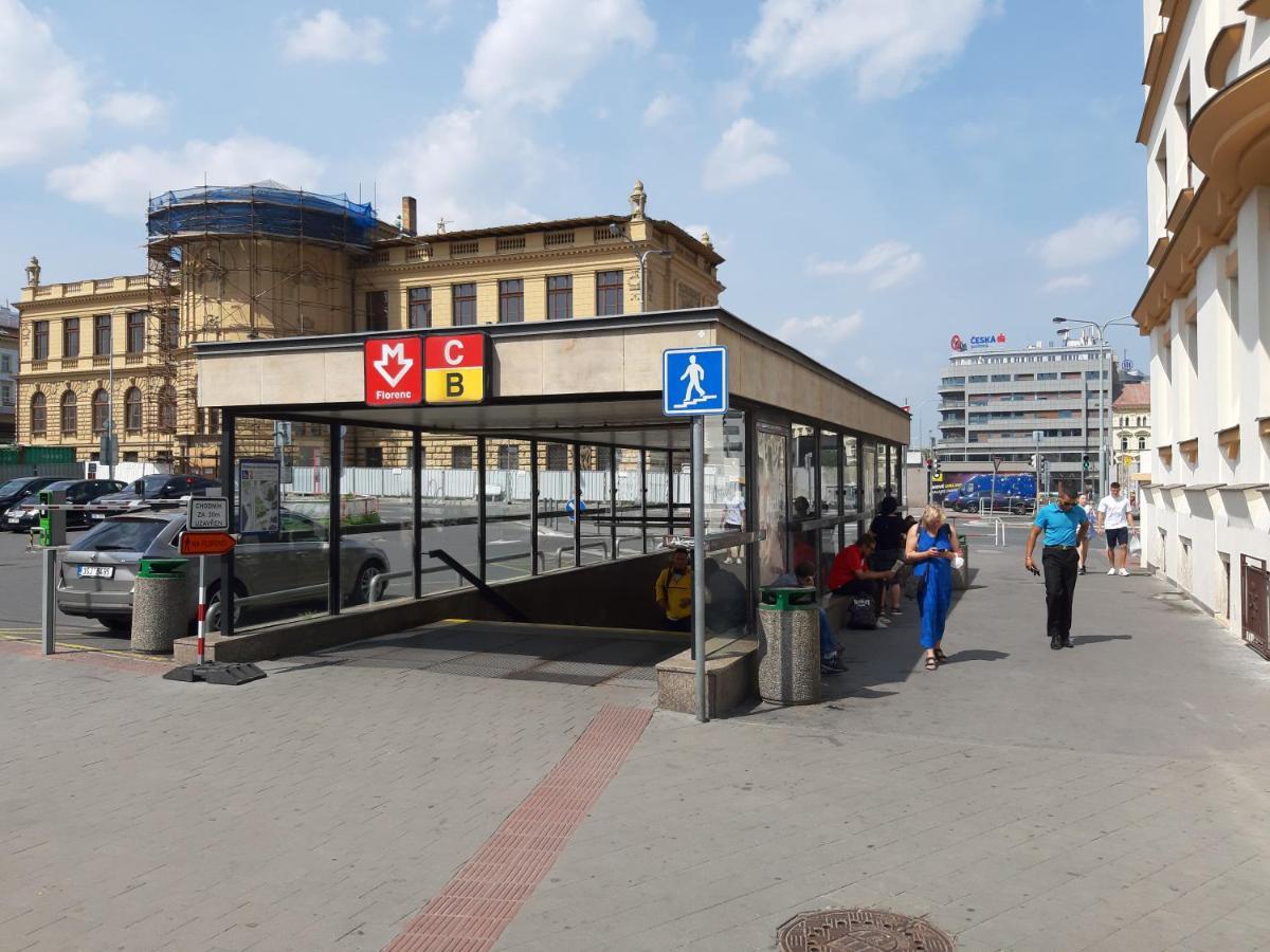 Viaducto De Karlin - Aparment Apartment Прага Екстериор снимка